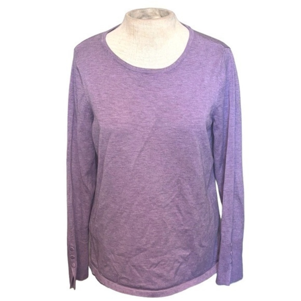 Chicos long sleeve crew neck blouse light purple wrists have cute button decor